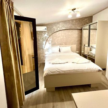 Hotel Marina 2 Bukurešť Exteriér fotografie