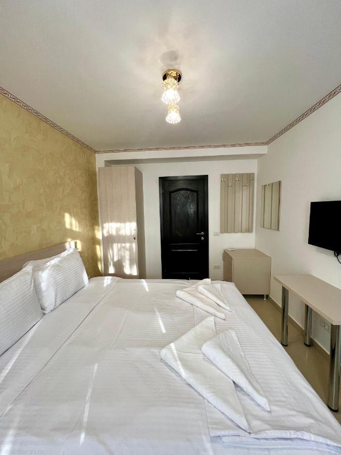 Hotel Marina 2 Bukurešť Exteriér fotografie