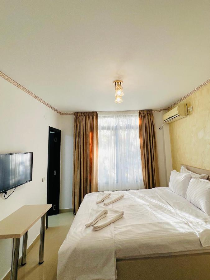 Hotel Marina 2 Bukurešť Exteriér fotografie