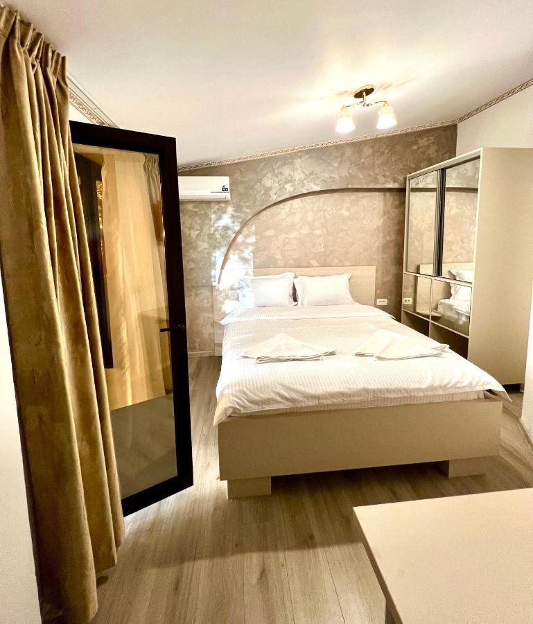 Hotel Marina 2 Bukurešť Exteriér fotografie