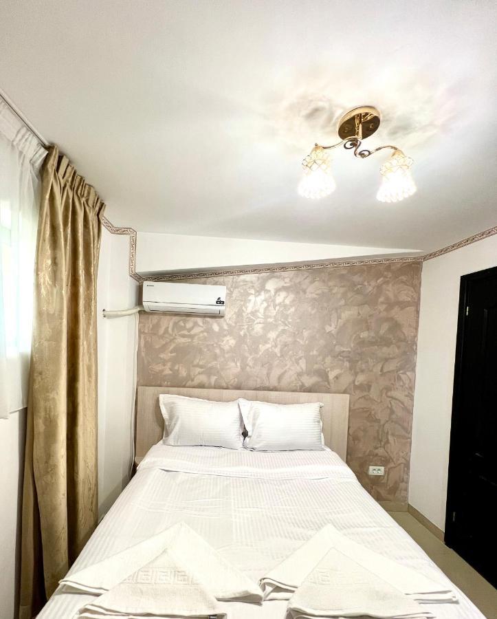 Hotel Marina 2 Bukurešť Exteriér fotografie