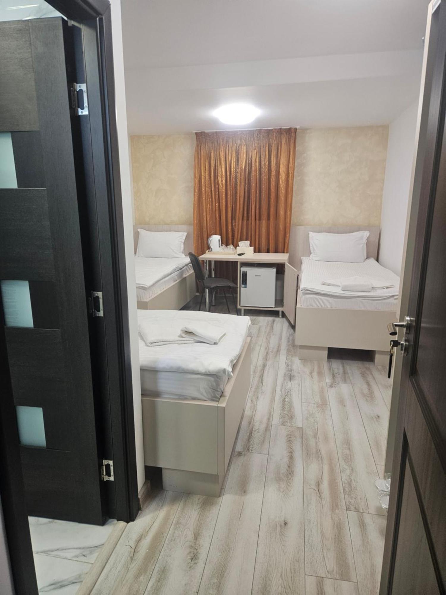 Hotel Marina 2 Bukurešť Exteriér fotografie